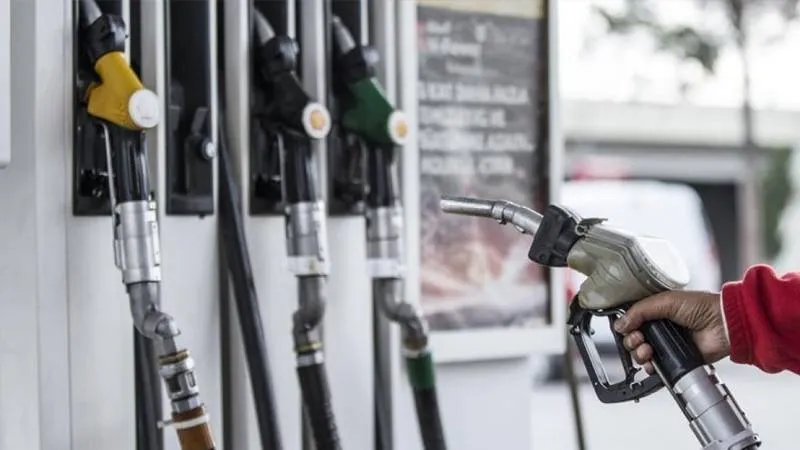 Benzine indirim 
