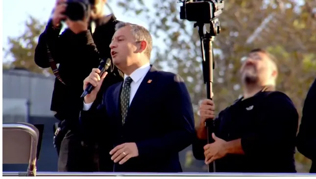 Özgür Özel: 10 yıl geriye  gidersek  AK Parti’de FETÖ terör örgütüne mensup olmayan 10 kişi kalmaz