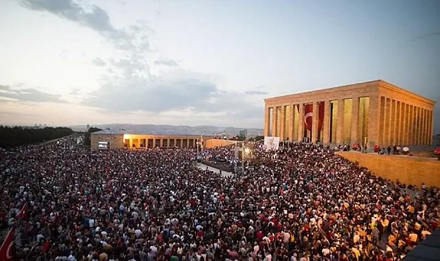  1 milyon 92 bin 365 kişi Anıtkabir