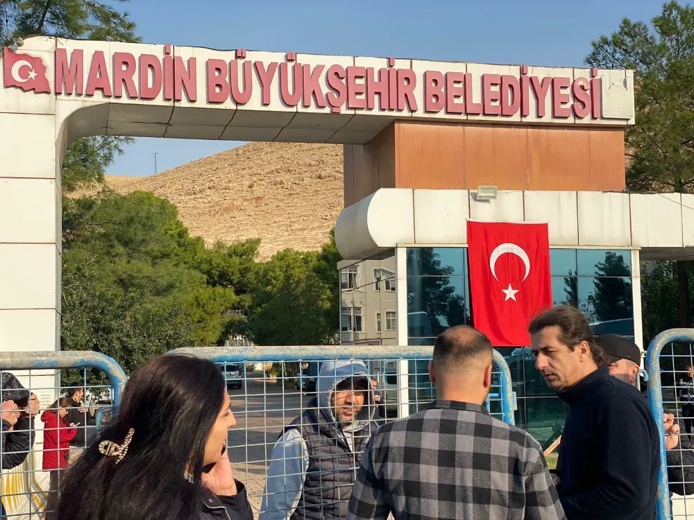  Mardin Büyükşehir Belediyesi’ne girişler kontrollü sağlanıyor