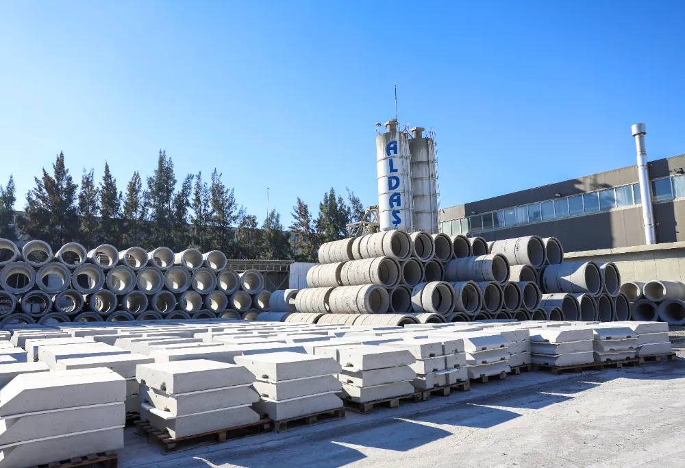 Büyükşehir Belediyesi 3D yazıcı ile beton kent mobilyası üretiyor