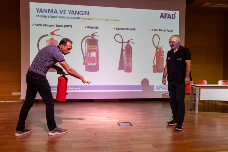 BELEDİYE PERSONELİ VE TURİZM ÇALIŞANLARINA AFAD’DAN UYGULAMALI EĞİTİM
