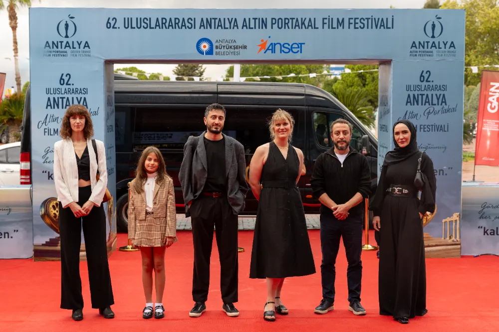 ‘Tavşan İmparatorluğu’ ve ‘Aldığımız Nefes’ filmleri seyirciyle buluştu
