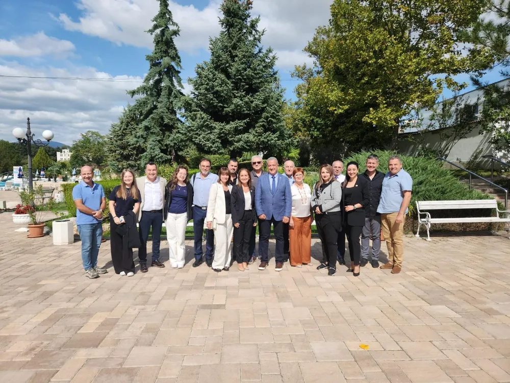 Türk ve Bulgar Diş Hekimlerinden Akademik İş Birliği