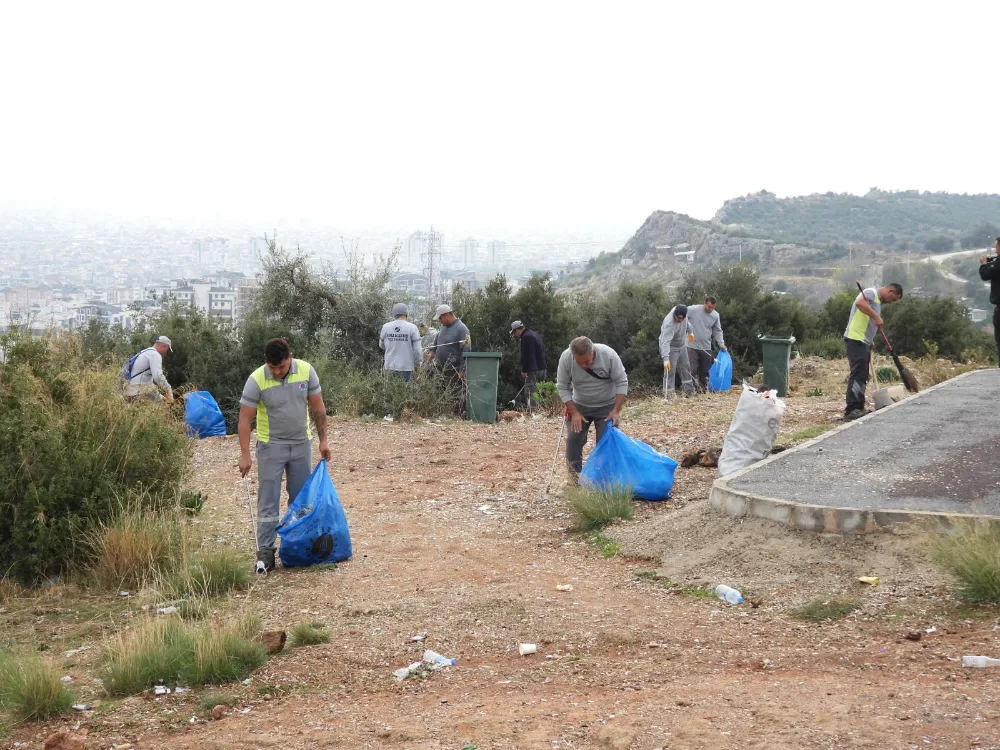 Çankaya’da temizlik seferberliği; 80 çuval çöp toplandı