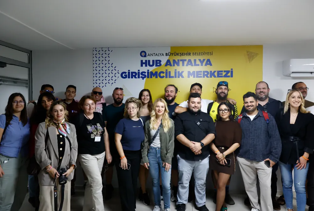 Uluslararası Proje Katılımcıları’ndan HUB Antalya Girişimcilik Merkezi’ne ziyaret 