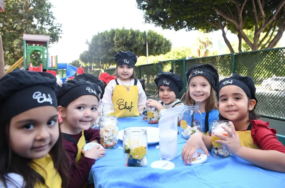 TURŞULAR KONYAALTI’NIN MİNİK ELLERİYLE KURULDU