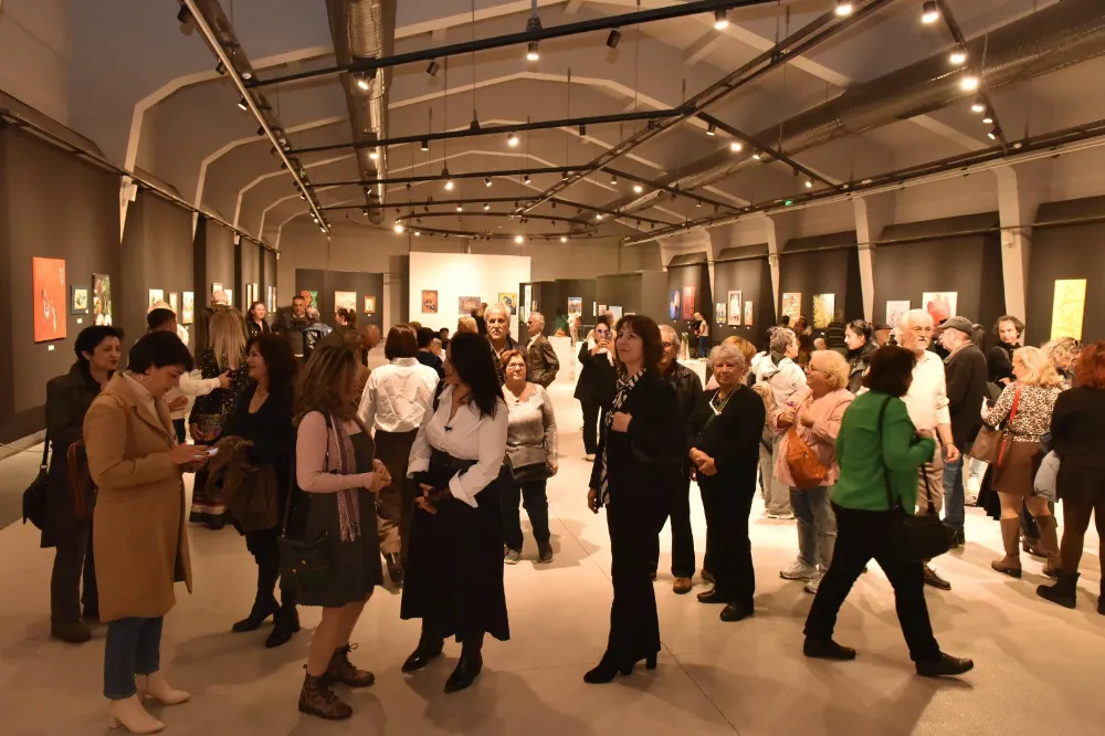 “Kışın Soğuğunda Sıcağa Dönen Renkler” sergisi Modern Sanatlar Galerisi’nde