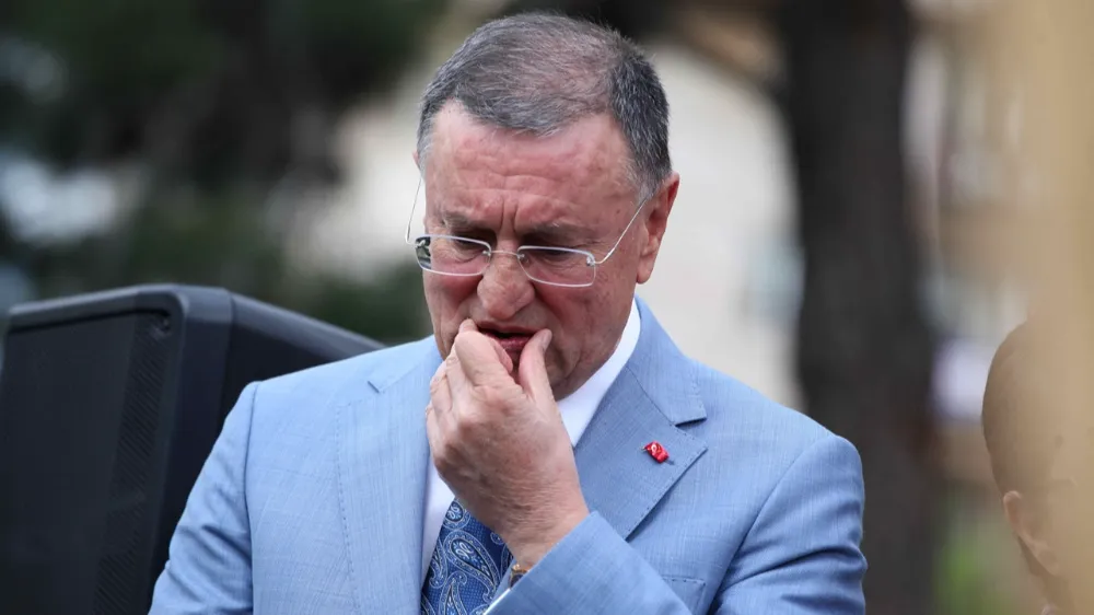 Lütfi Savaş, CHP’nin 6 Nisan Olağanüstü Kurultay kararının “yürütmesinin durdurulması