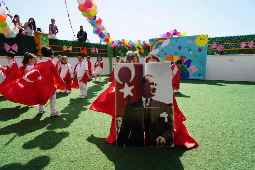 KONYAALTI KREŞLERİ’NDE 23 NİSAN COŞKUSU