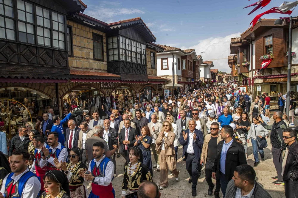 MANAVGAT, GİRİT