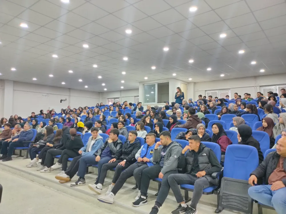 Korkuteli Belediyesi’nden Öğrencilere İki Oturumluk Farkındalık Semineri