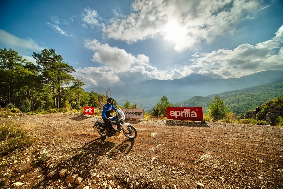 Kemer’de adventure motosiklet yarışları başlıyor