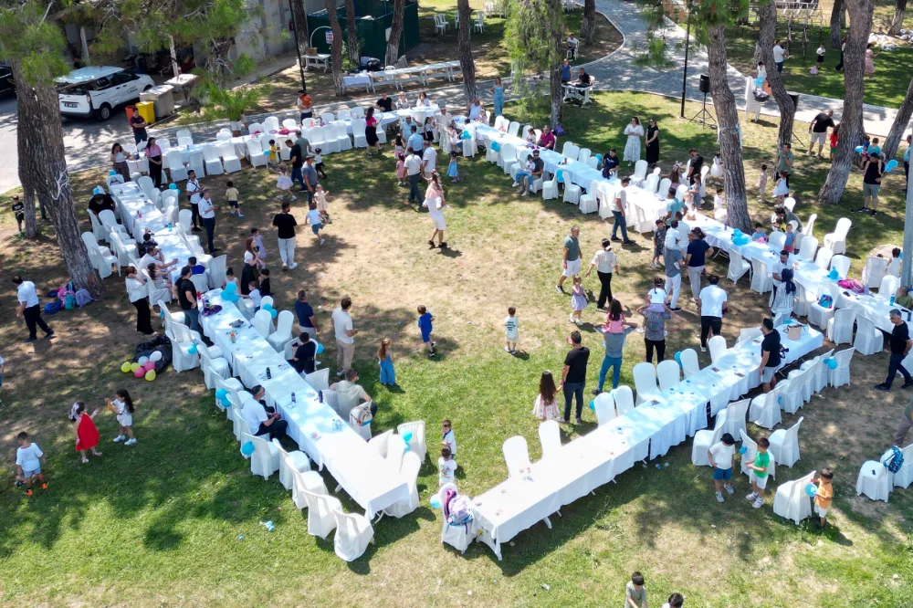 MANAVGAT BELEDİYESİ KREŞLERİNDE BABALAR GÜNÜ COŞKUSU