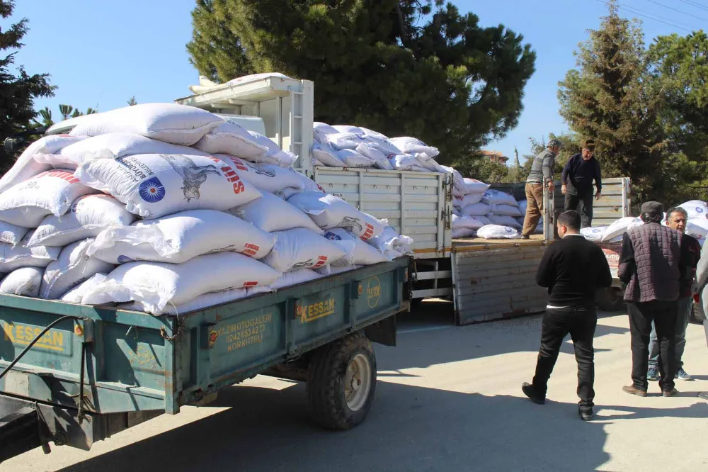 Antalya  Büyükşehir’den yem desteğiyle süt üretimine güçlü katkı