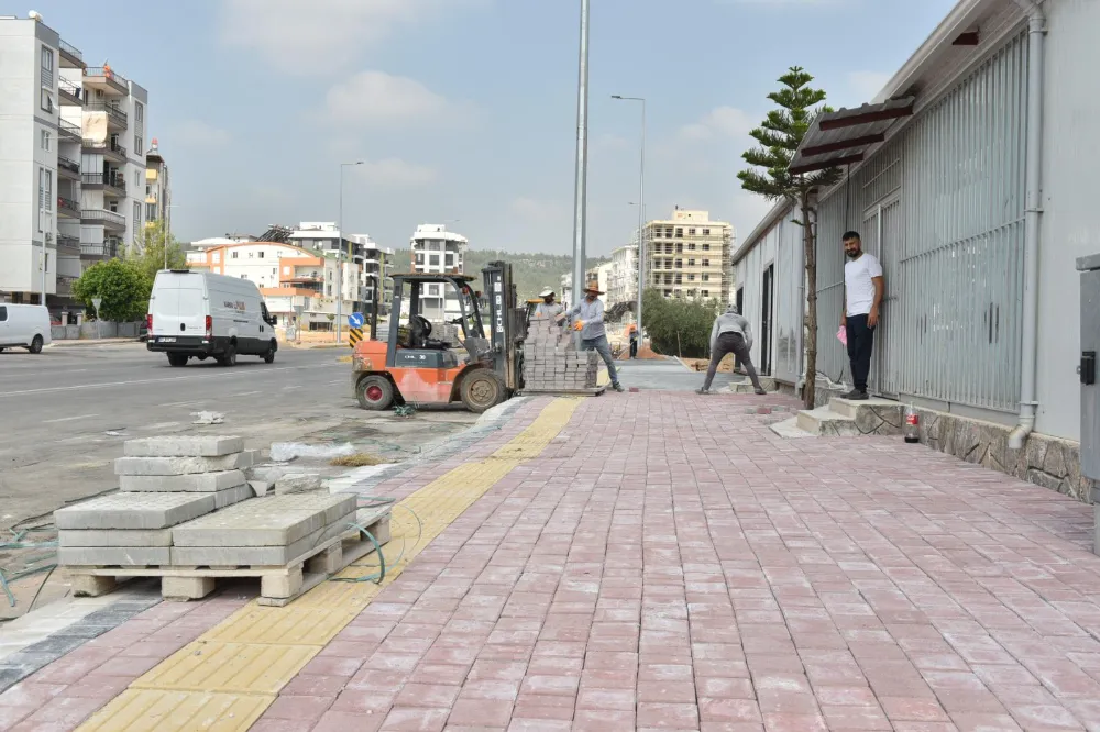 Kepez’den Aydoğmuş Mahallesi’nde kaldırım çalışması