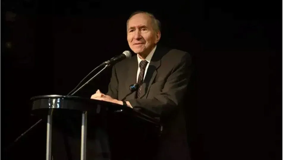 Altan Öymen hayatını kaybetti