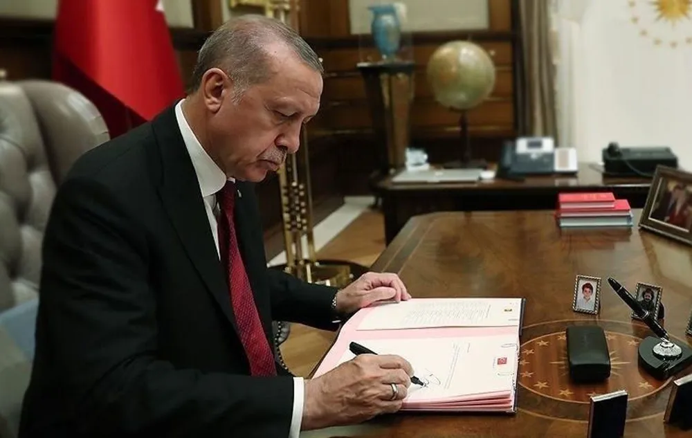Cumhur başkanı Erdoğan görevden alma  ve  atamalar yaptı