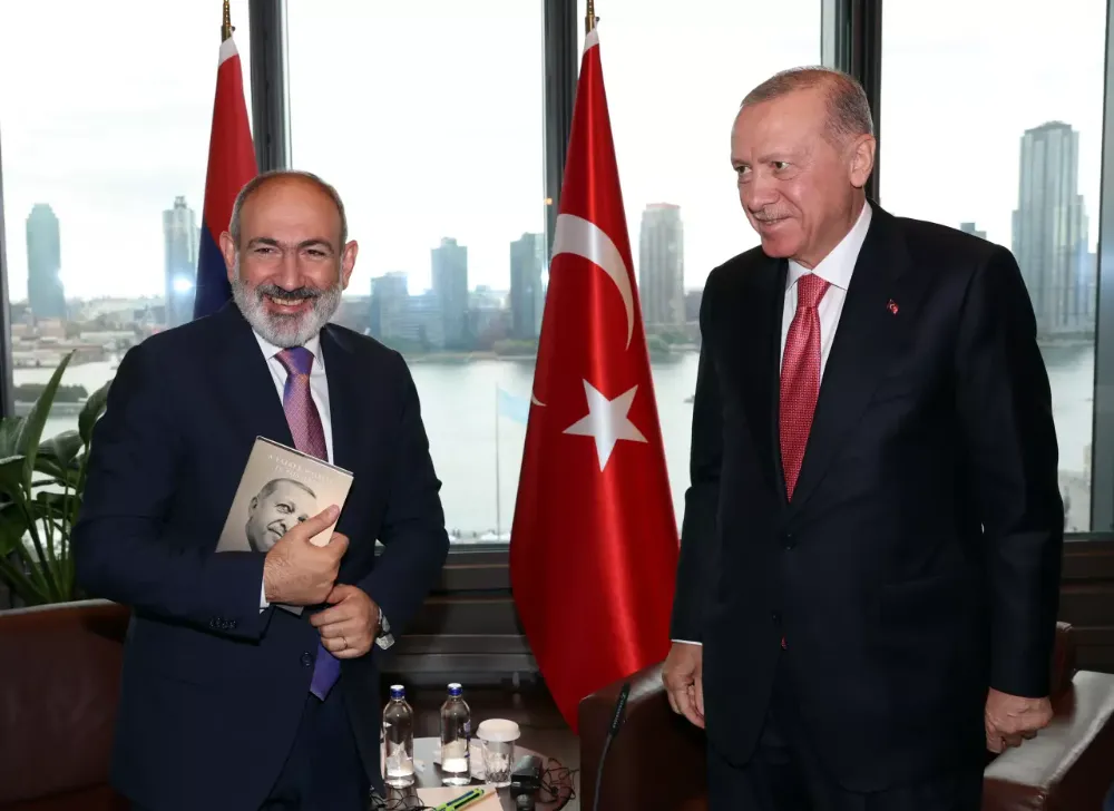  Erdoğan, Paşinyan ile görüştü
