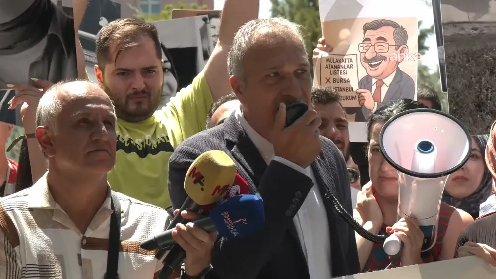 Mülakat mağduru öğretmenlerin MEB önündeki eylemi devam ediyor