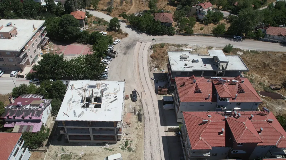 Korkuteli Belediyesi 15 Günde 170 Ton Sathi Kaplama Yaptı