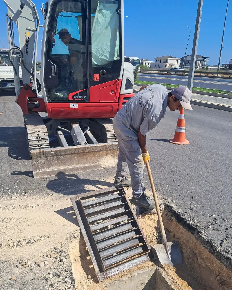MANAVGAT BELEDİYESİ FEN İŞLERİ MÜDÜRLÜĞÜ’NDEN ALTYAPI VE AYDINLATMA ÇALIŞMALARI