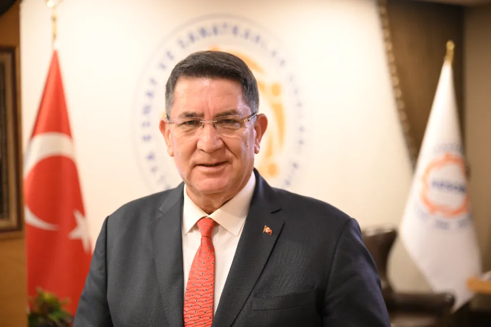 Zaferin 102. Yılında Adlıhan Dere’den Birlik ve Kalkınma Mesajı