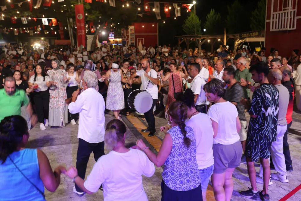 Anadolu’nun renkleri Kepez Uluslararası Kültür Festivali’nde