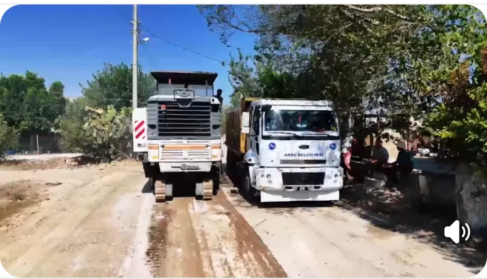 Aksu’da Asfalt Mesaisi Sürüyor