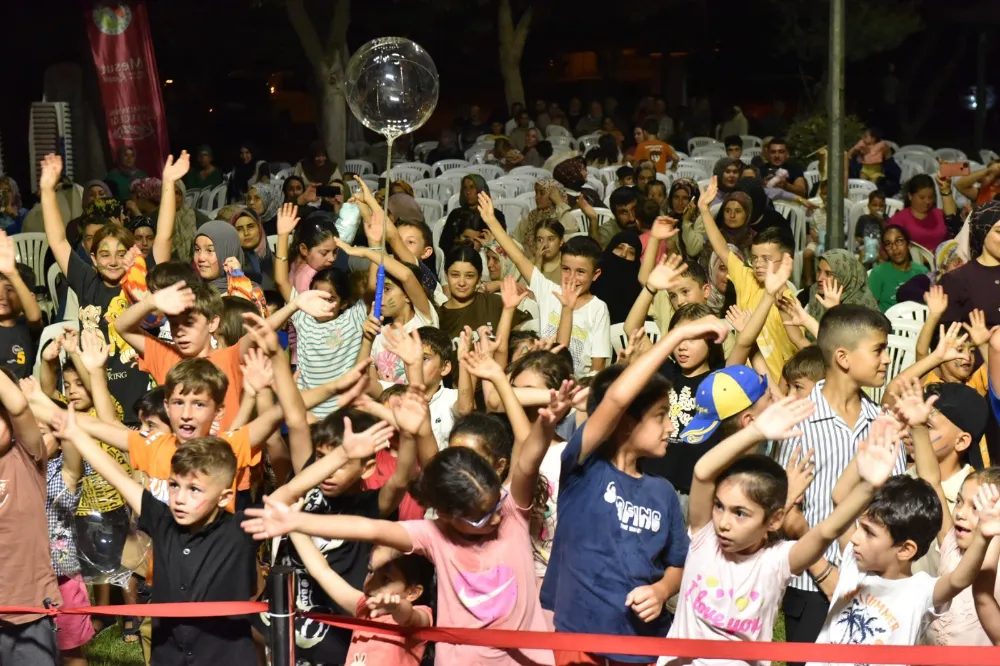 Sahne Kepez ile Demirel Mahallesi renklendi