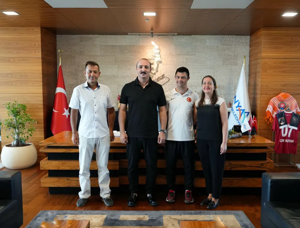 KOTAN’DAN MİLLİ YÜZÜCÜYE DESTEK