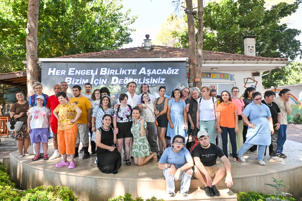 Muratpaşa’da engelleri aşan buluşma