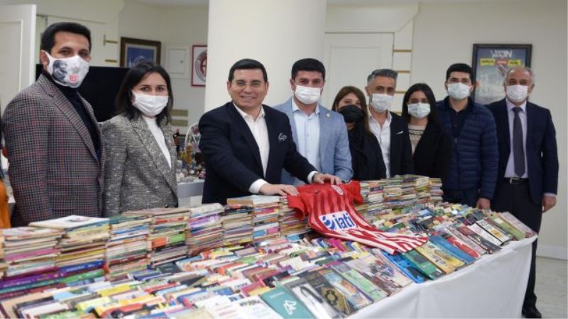Antalyaspor’un kuruluş yılına özel 1966 kitap