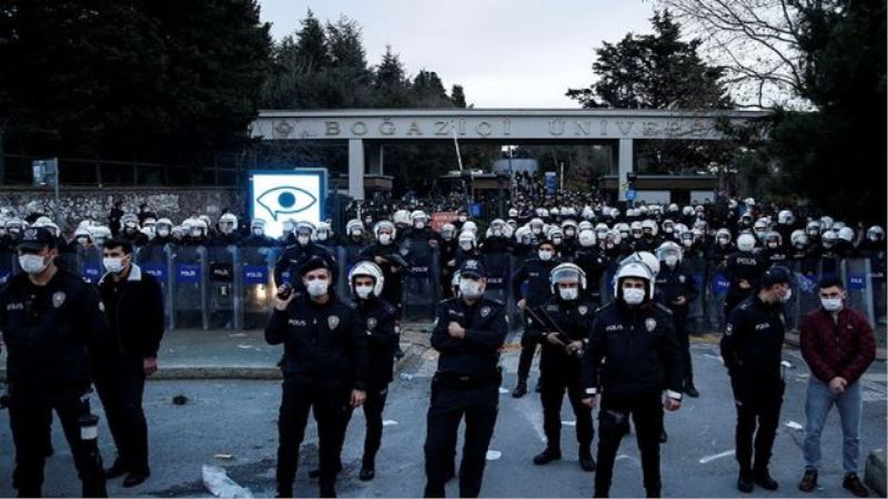 Boğaziçi eylemlerinde tutuklanan 3 kişi tahliye edildi