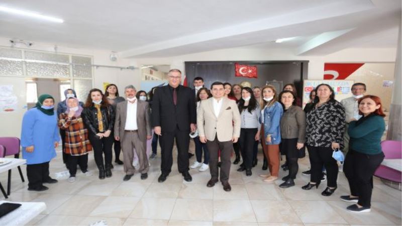 Tütüncü: “Okullarımıza hizmet etmekten mutluluk duyuyoruz”