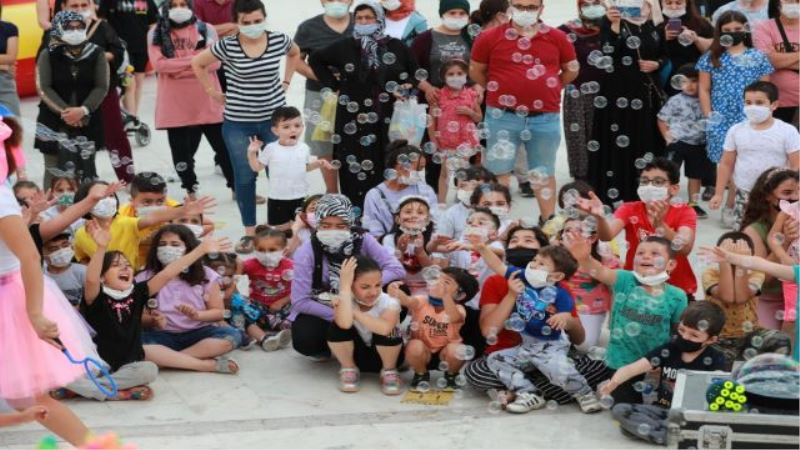 Korkutelili çocuklar gönlünce eğlendi