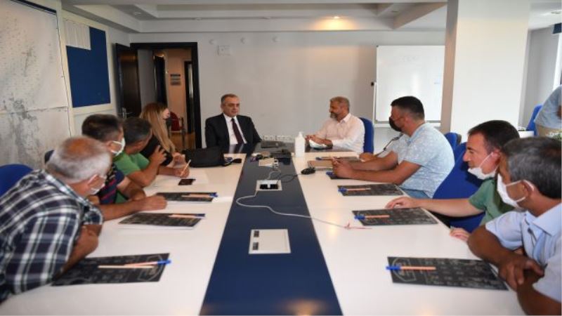 Esen’den Muhtarlar Derneği’ne tebrik ziyareti