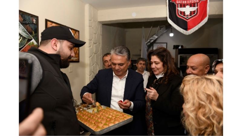 Uysal, Gaziantepliler Derneği’nin açılışına katıldı