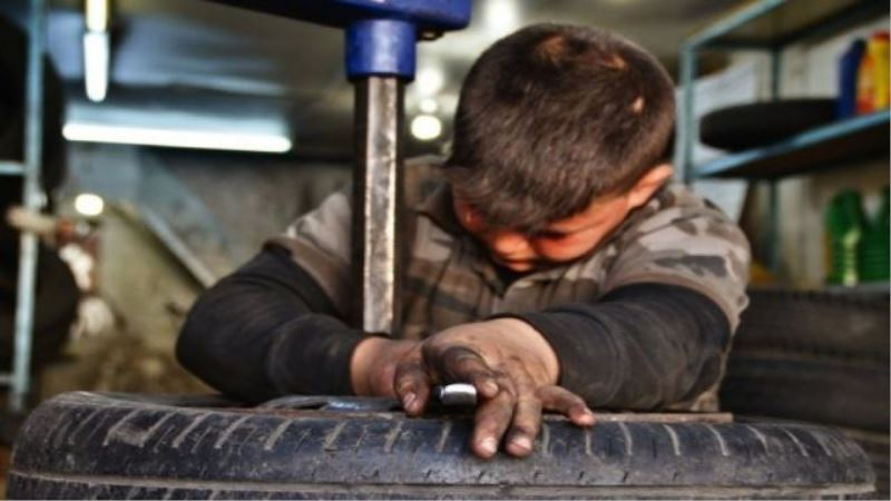 616 ÇOCUK ÇALIŞIRKEN HAYATINI KAYBETTİ