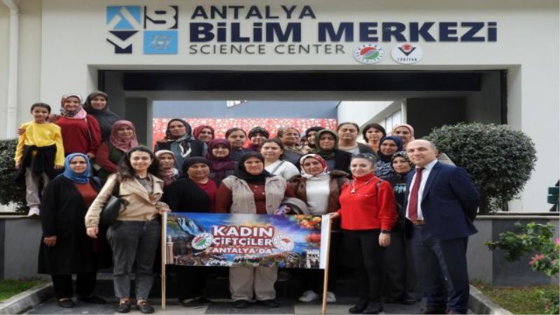 Kadın çiftçiler Dokumapark’ta